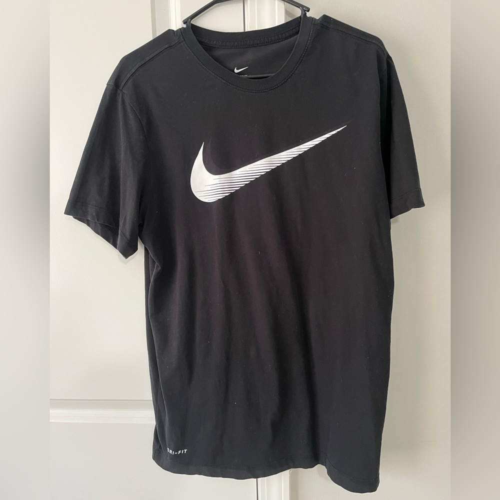 Nike Black Short Sleeve T-Shirt Size M. Nike